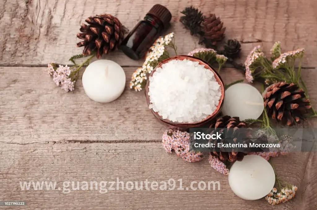 享受桑拿的女士